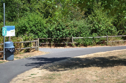 Entrance to compacted gravel trail to second viewpoint